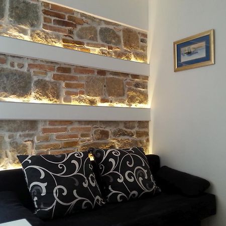 Apartments Magdalena สปลิท ภายนอก รูปภาพ